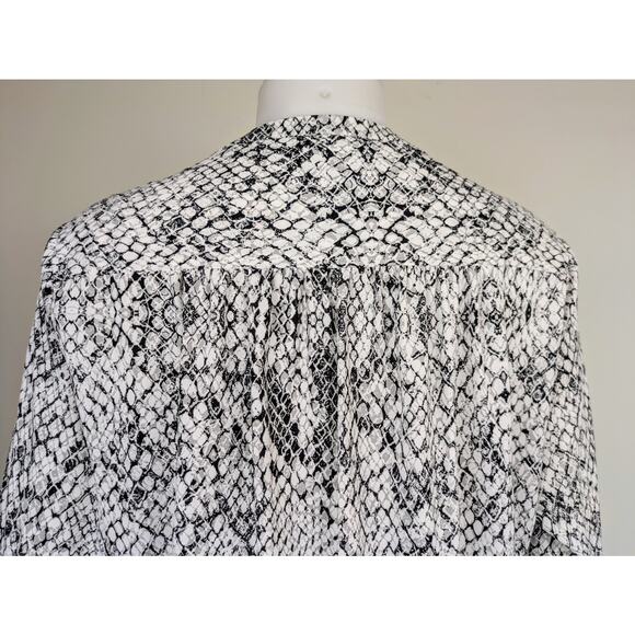 Calvin Klein Blouse Top Large White Black Snakeskin Print Flowy Career High Low - Picture 6 of 12
